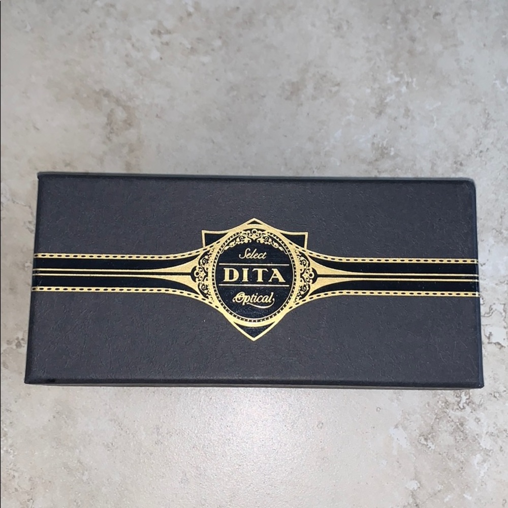 Dita box